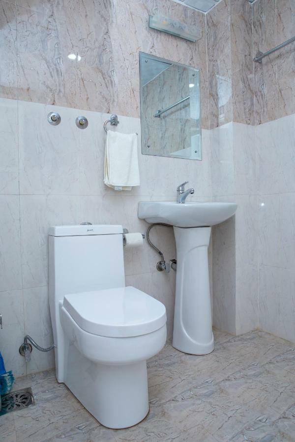 Hotel Tranquil Катманду Екстер'єр фото