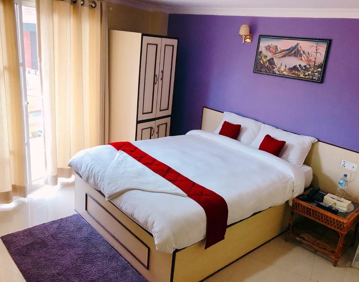 Hotel Tranquil Катманду Екстер'єр фото