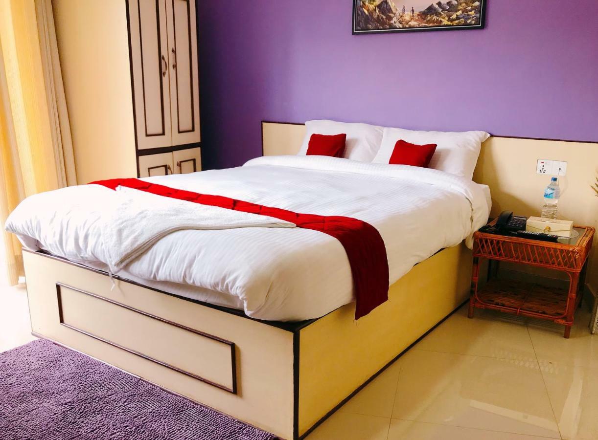 Hotel Tranquil Катманду Екстер'єр фото