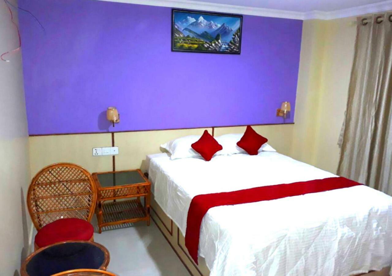 Hotel Tranquil Катманду Екстер'єр фото