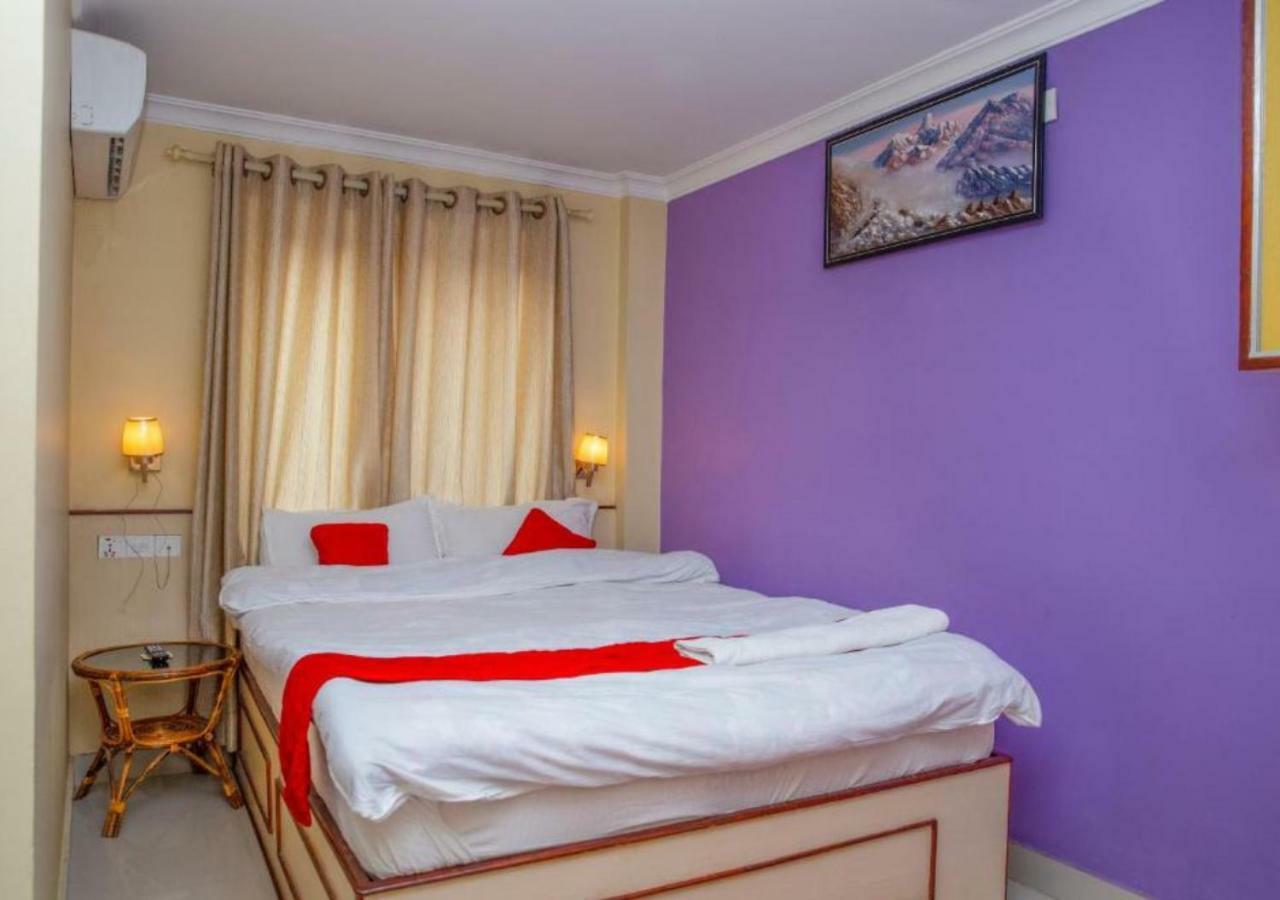 Hotel Tranquil Катманду Екстер'єр фото