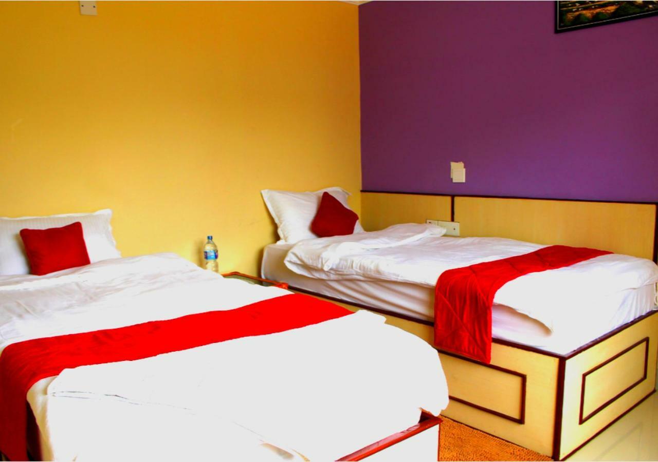 Hotel Tranquil Катманду Екстер'єр фото